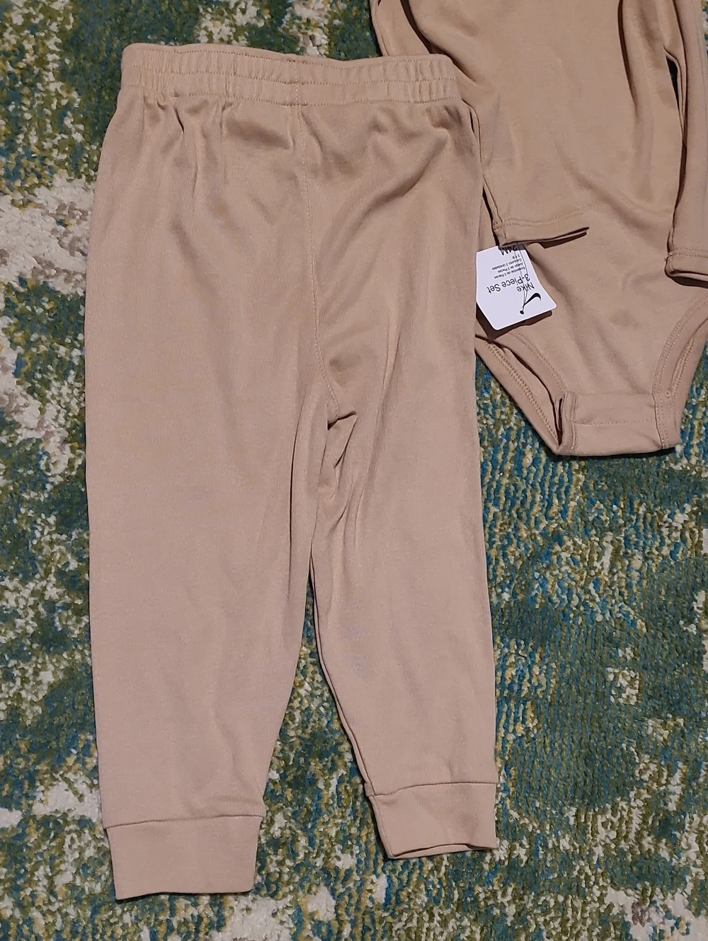 Nike 2-Piece Boy Toddler 24 Months Brown Sport Bodysuit Onesie Pants Long Sleeve